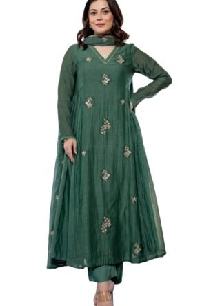 KLOSIA Women Embroidery Solid Anarkali Kurta and Pant Set with Dupatta Green